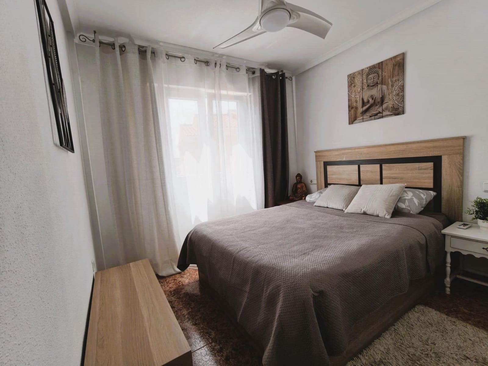 2 sovrum Lägenhet till salu i Torrevieja - 169 900 € (Ref: 9983498)