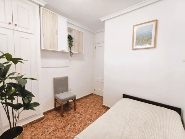 2 sovrum Lägenhet till salu i Torrevieja - 169 900 € (Ref: 9983498)