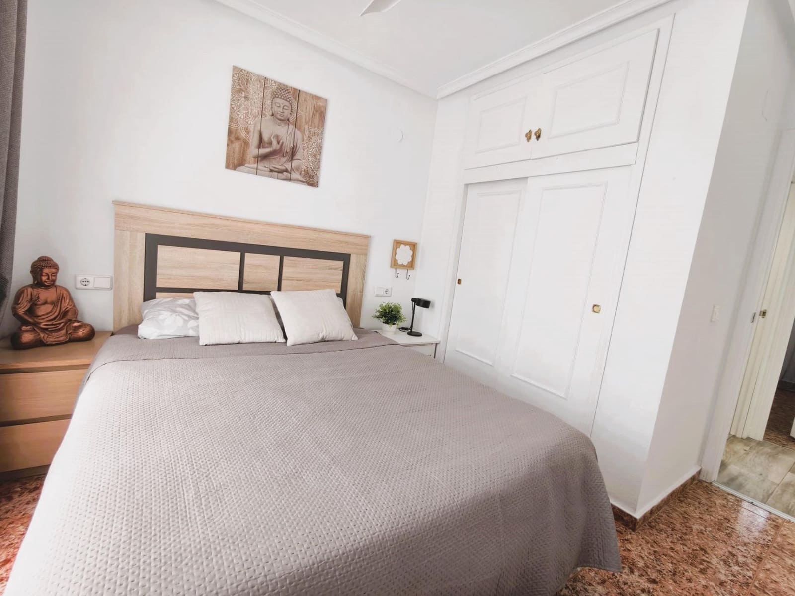 2 sovrum Lägenhet till salu i Torrevieja - 169 900 € (Ref: 9983498)