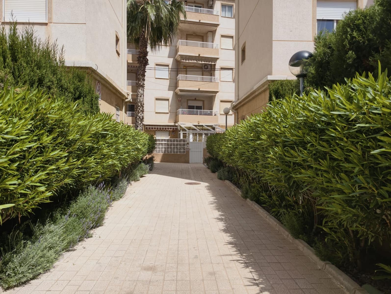 2 sovrum Lägenhet till salu i Torrevieja - 169 900 € (Ref: 9983498)