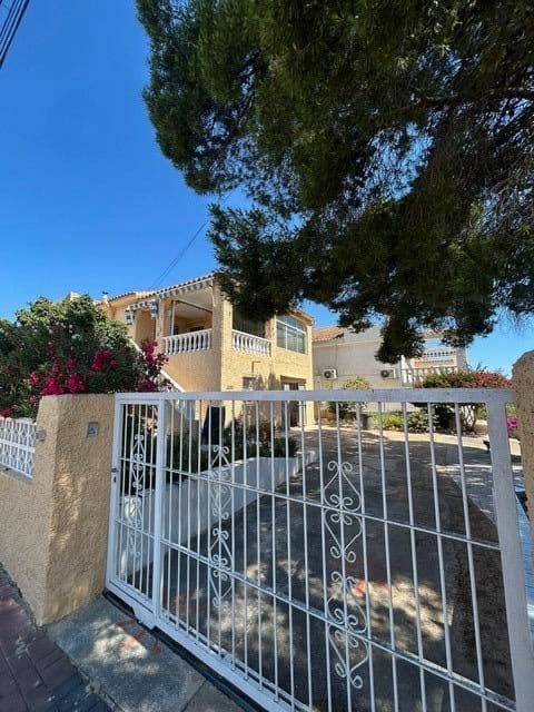3 soverom Villa til salgs i Los Balcones - € 399 000 (Ref: 9983504)