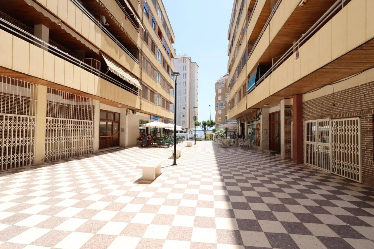 3 soveværelse Lejlighed til salg i Torrevieja - € 230.000 (Ref: 9983513)