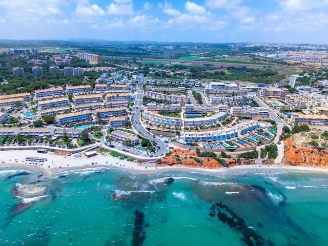 3 soveværelse Villa til salg i Campoamor, Orihuela - € 450.000 (Ref: 9983520)