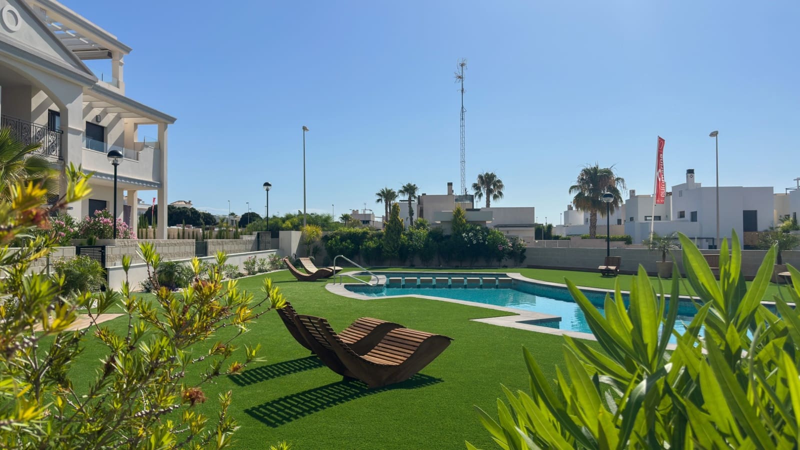 2 bedroom Bungalow for sale in Ciudad Quesada - € 359,000 (Ref: 9983523)
