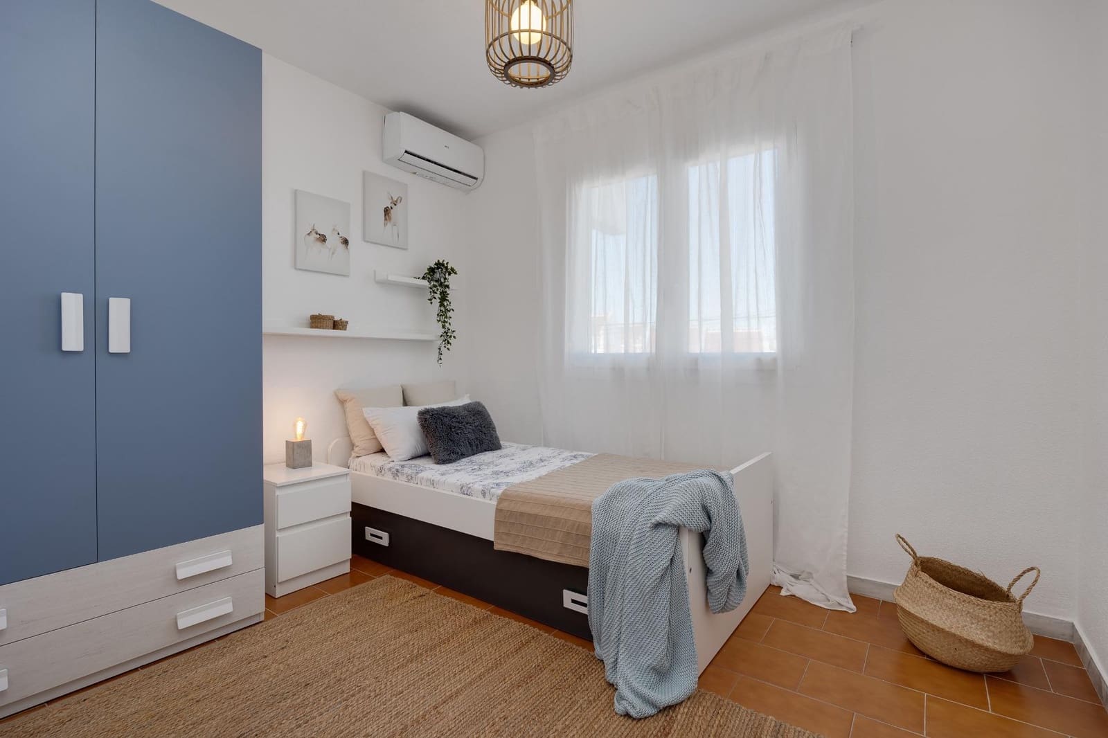 Apartamento de 2 habitaciones en Torrevieja en venta - 199.900 € (Ref: 9983533)