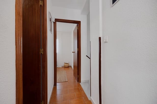 Apartamento de 2 habitaciones en Nueva Torrevieja, Torrevieja en venta - 199.900 € (Ref: 9983533)