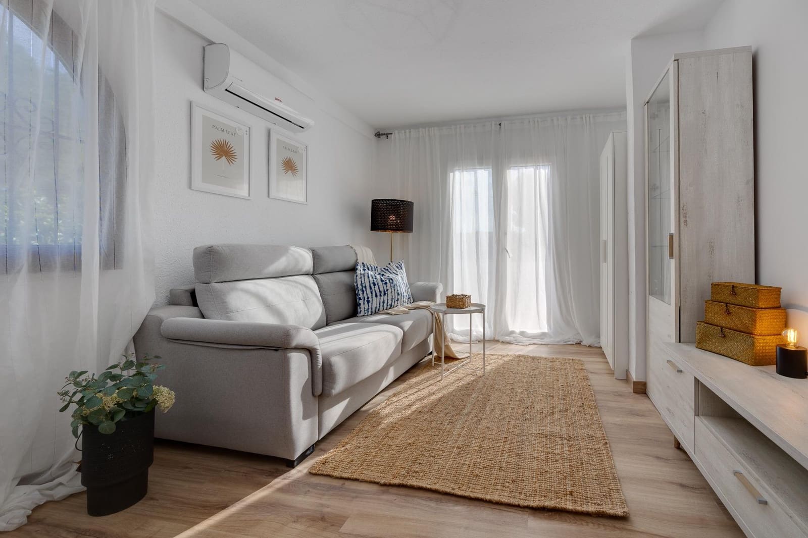 Apartamento de 2 habitaciones en Torrevieja en venta - 199.900 € (Ref: 9983533)