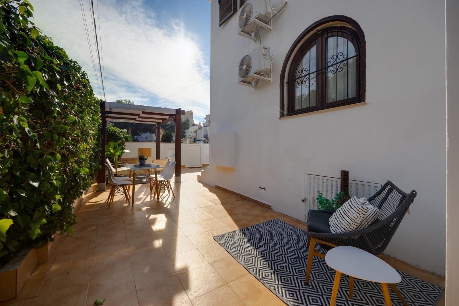 Apartamento de 2 habitaciones en Torrevieja en venta - 199.900 € (Ref: 9983533)