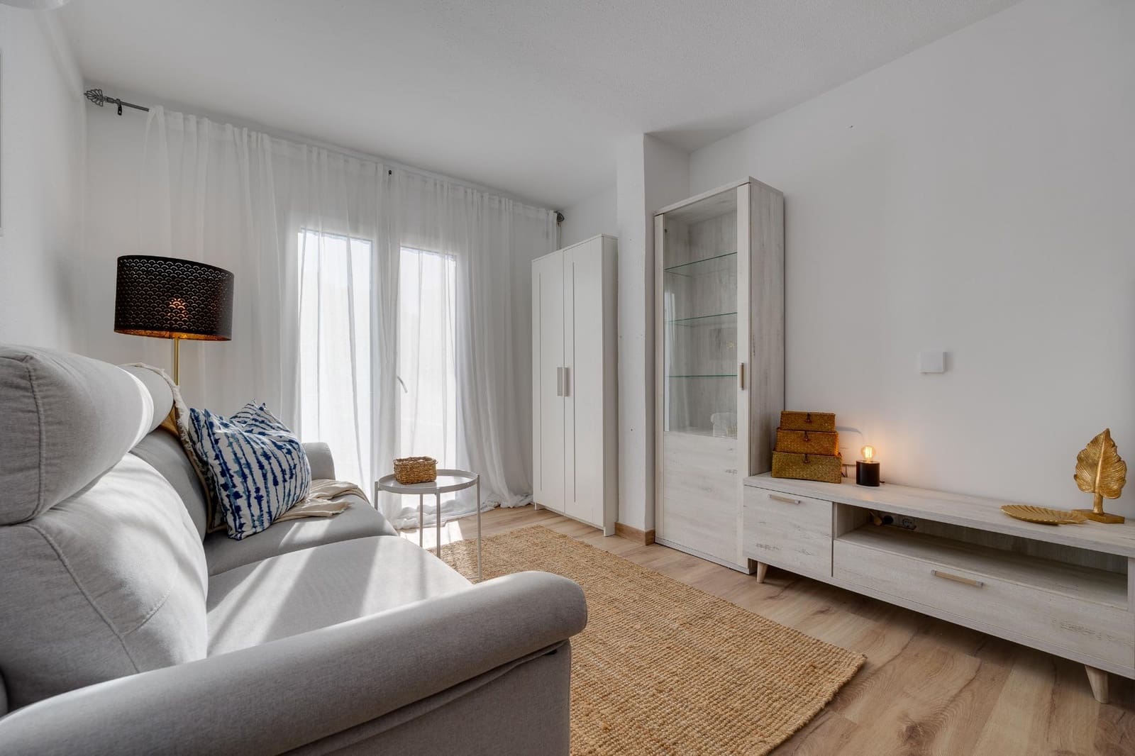 Apartamento de 2 habitaciones en Torrevieja en venta - 199.900 € (Ref: 9983533)