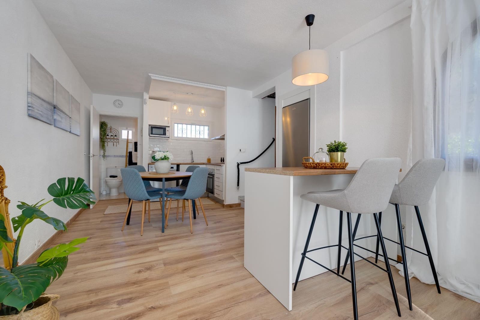 Apartamento de 2 habitaciones en Torrevieja en venta - 199.900 € (Ref: 9983533)
