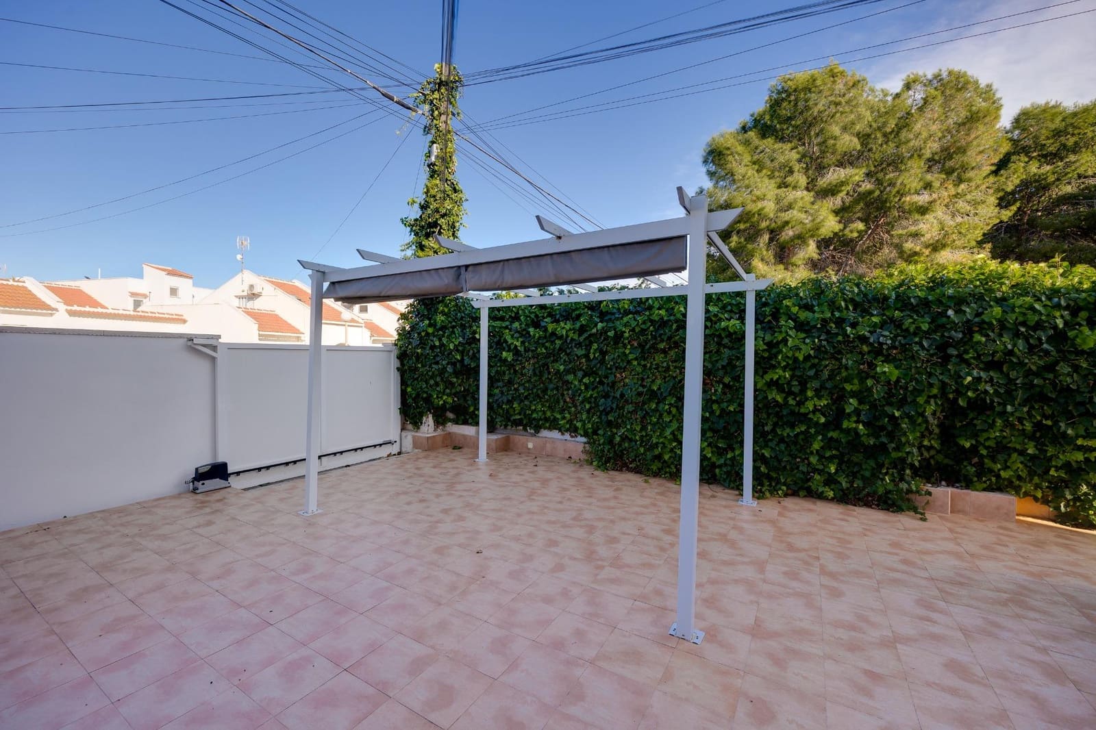 Apartamento de 2 habitaciones en Torrevieja en venta - 199.900 € (Ref: 9983533)