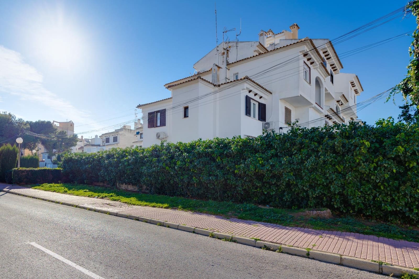Apartamento de 2 habitaciones en Torrevieja en venta - 199.900 € (Ref: 9983533)