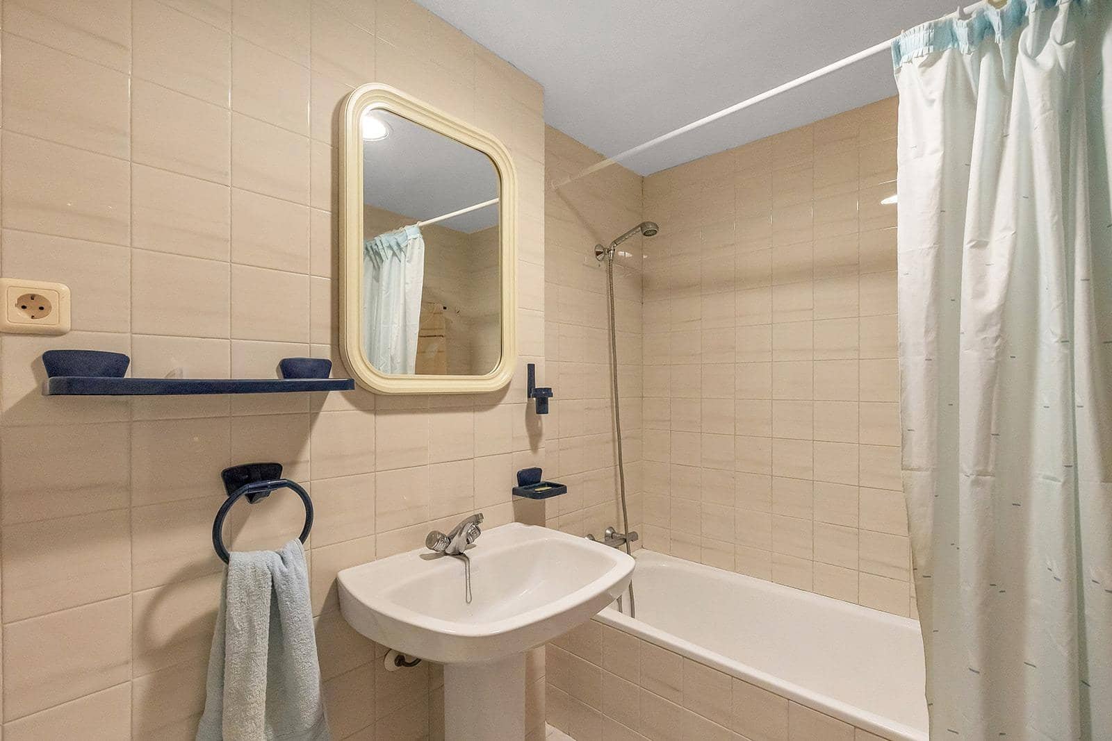 2 soverom Leilighet til salgs i Torrevieja - € 130 000 (Ref: 9983534)