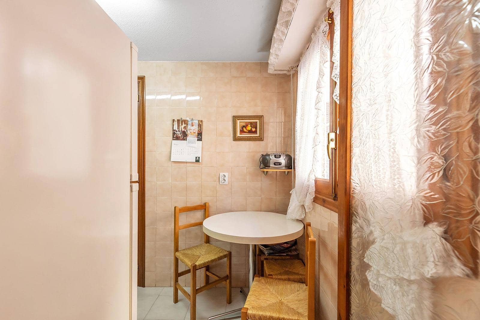 2 soverom Leilighet til salgs i Torrevieja - € 130 000 (Ref: 9983534)