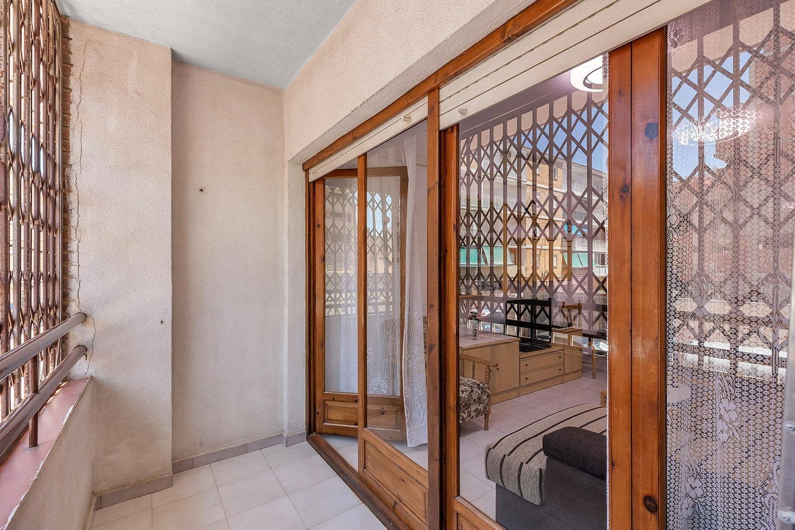 2 soverom Leilighet til salgs i Torrevieja - € 130 000 (Ref: 9983534)