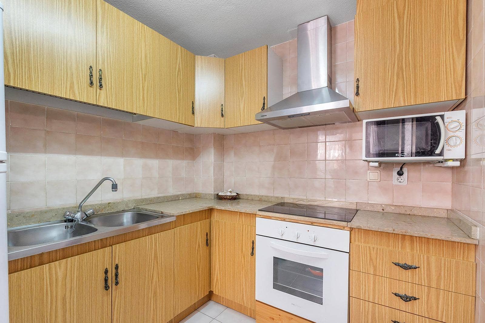2 soverom Leilighet til salgs i Torrevieja - € 130 000 (Ref: 9983534)
