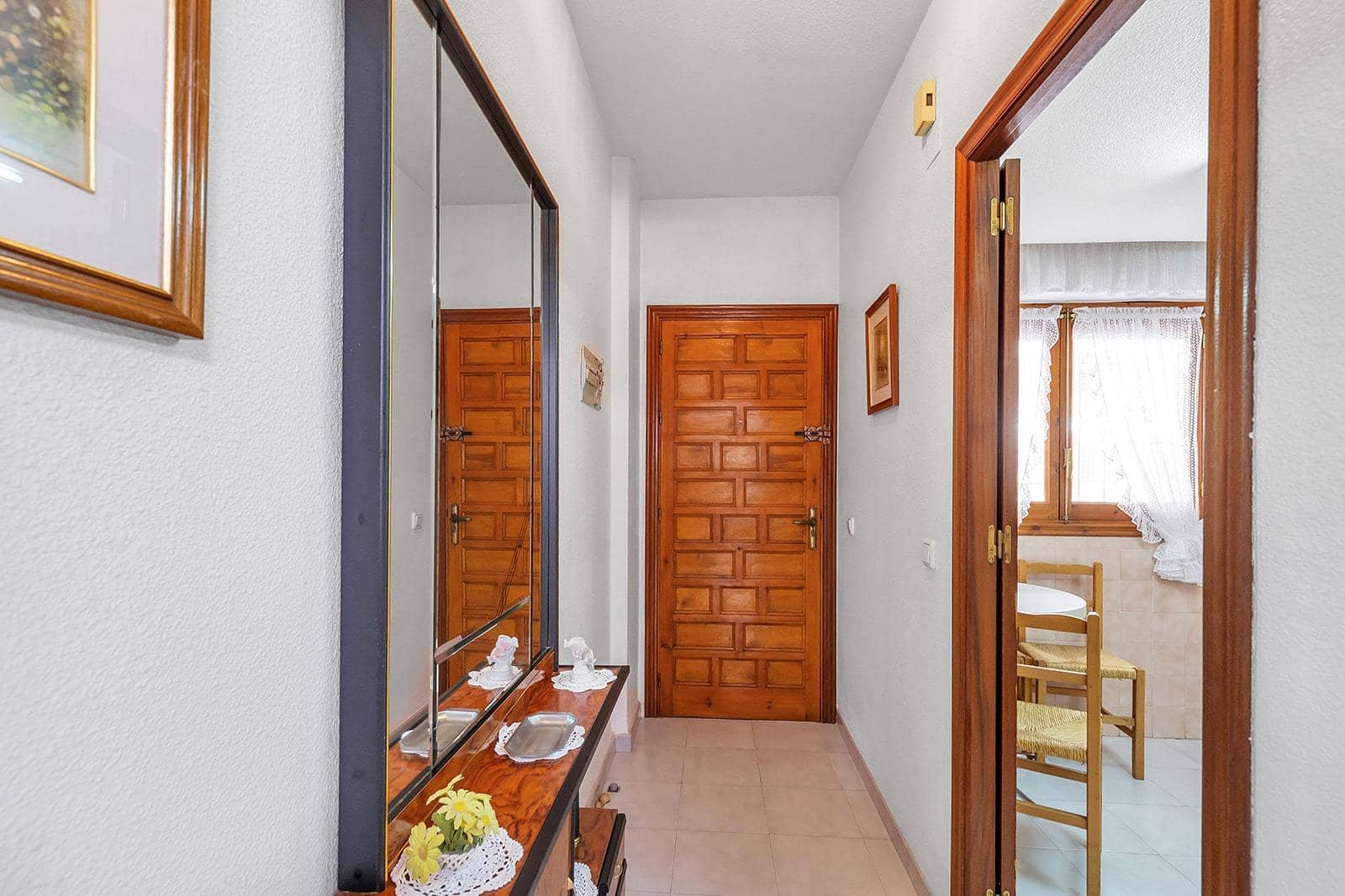2 soverom Leilighet til salgs i Torrevieja - € 130 000 (Ref: 9983534)