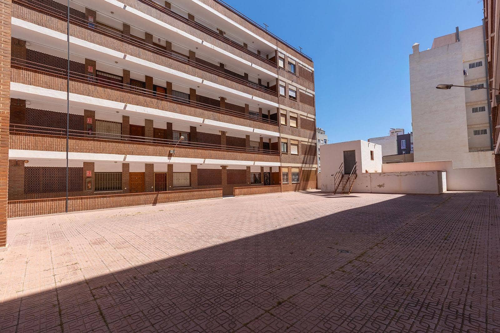 2 soverom Leilighet til salgs i Torrevieja - € 130 000 (Ref: 9983534)