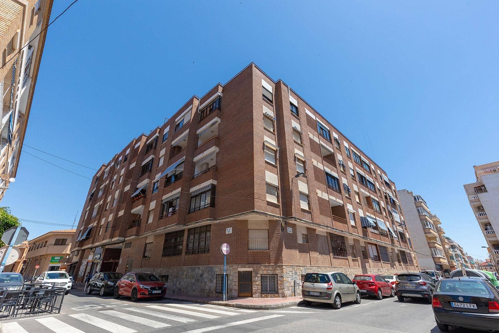 2 soverom Leilighet til salgs i Torrevieja - € 130 000 (Ref: 9983534)
