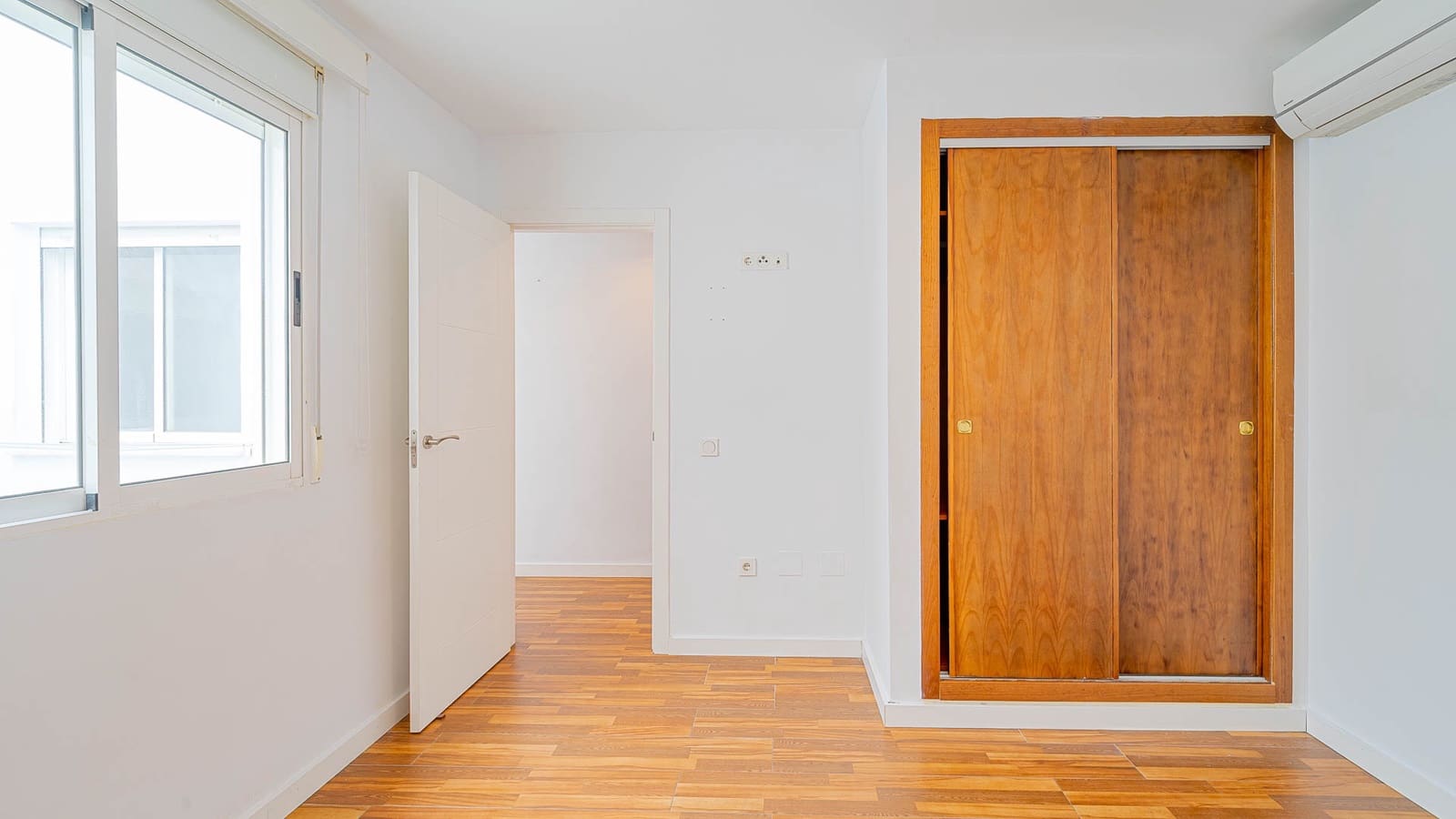 2 soverom Leilighet til salgs i Torrevieja - € 154 900 (Ref: 9983539)