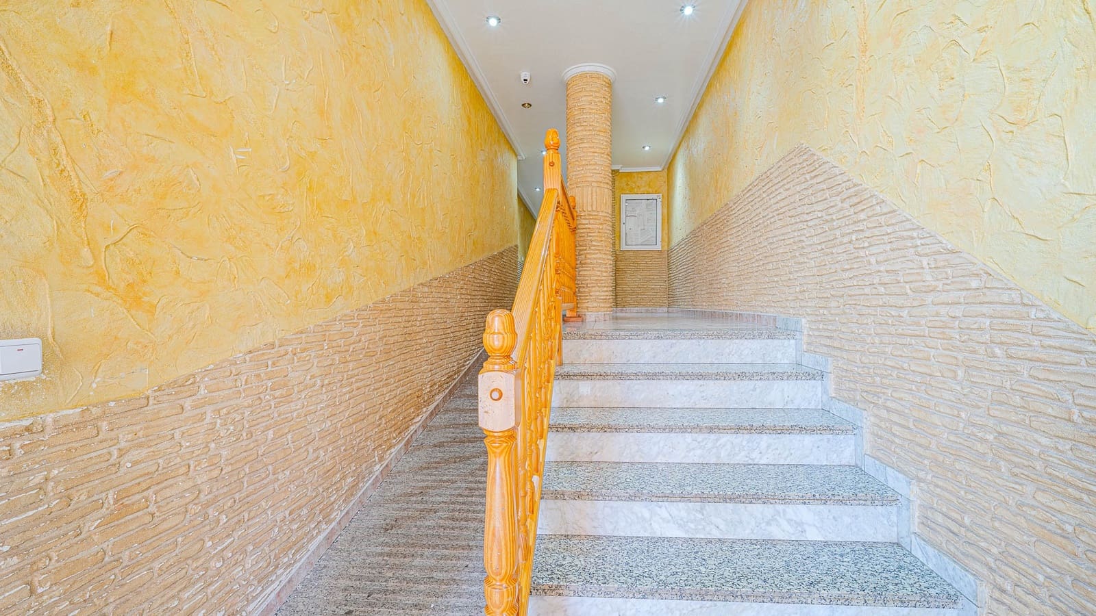 2 soverom Leilighet til salgs i Torrevieja - € 154 900 (Ref: 9983539)