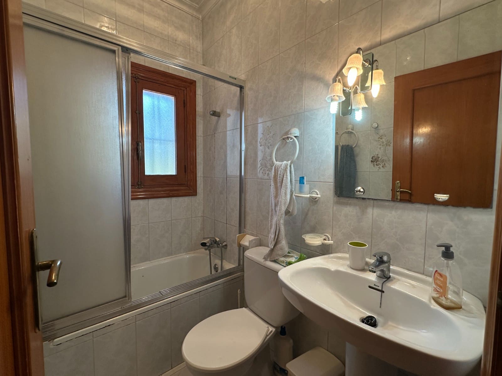 8 bedroom Villa for sale in Torrevieja - € 550,000 (Ref: 9983543)