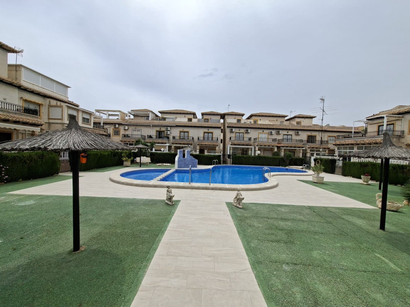 2 Zimmer Bungalow zu verkaufen in Playa Flamenca - 169.000 € (Ref: 9983546)