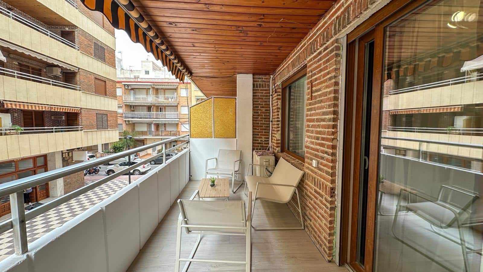 2 soveværelse Lejlighed til salg i Torrevieja - € 249.900 (Ref: 9983553)