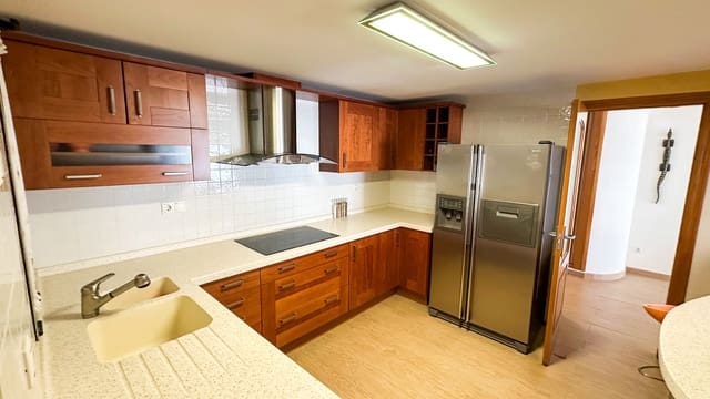 4 soveværelse Lejlighed til salg i Playa de los Locos, Torrevieja - € 680.000 (Ref: 9983556)