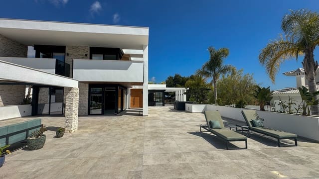 4 soverom Villa til salgs i Villamartin, Orihuela - € 2 950 000 (Ref: 9983557)