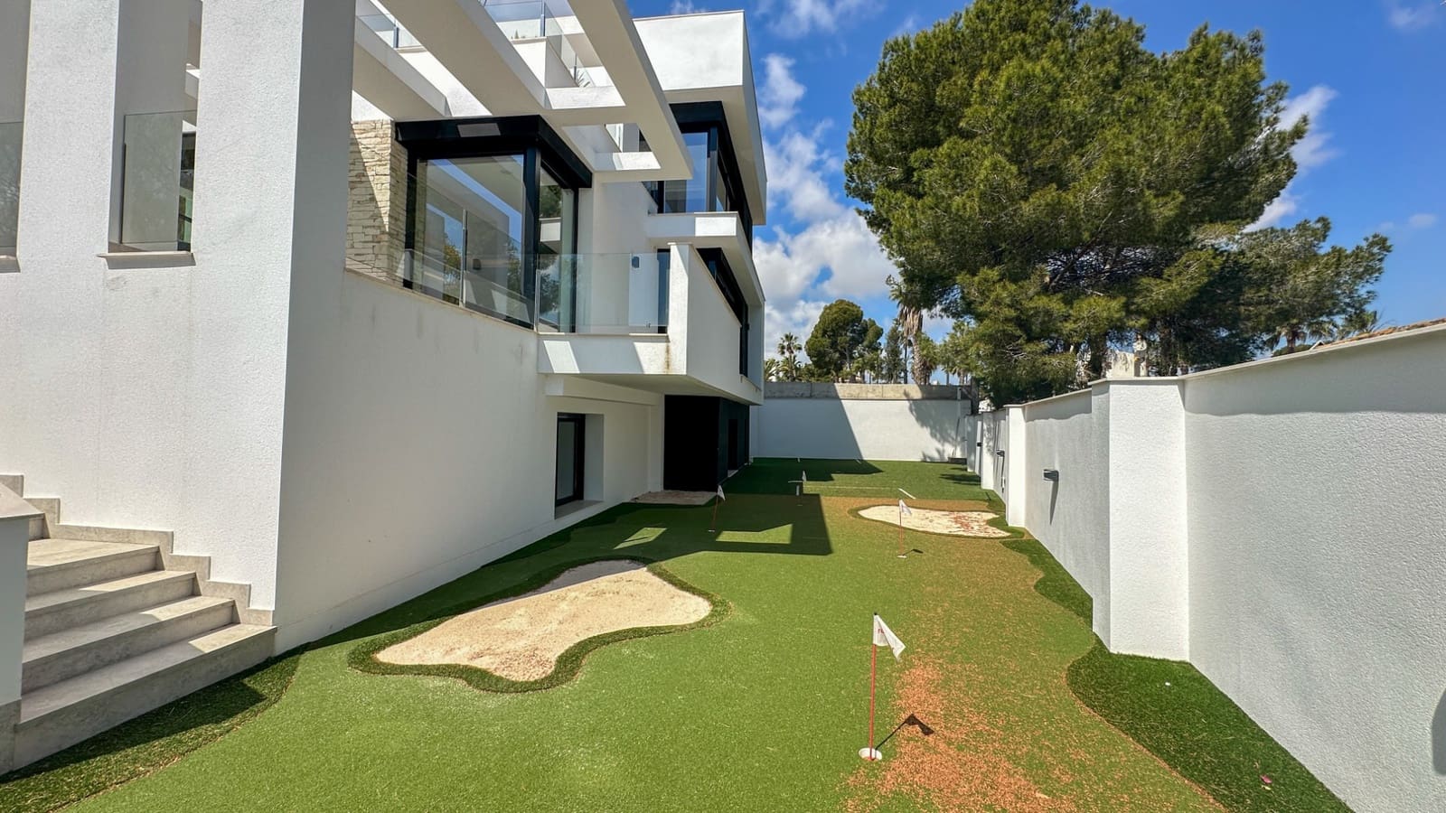 4 soverom Villa til salgs i Villamartin - € 2 950 000 (Ref: 9983557)