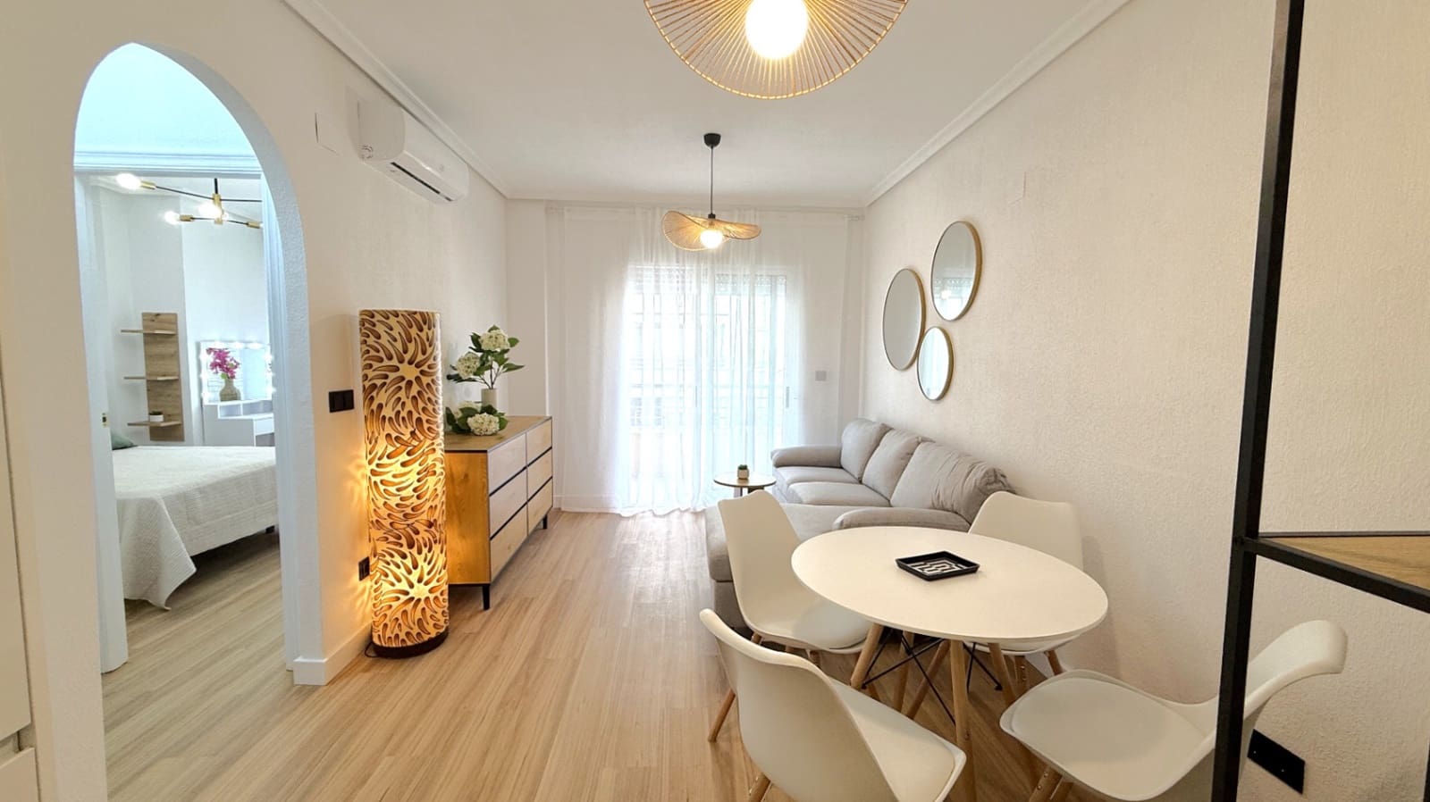 2 soveværelse Lejlighed til salg i Torrevieja - € 164.900 (Ref: 9983560)