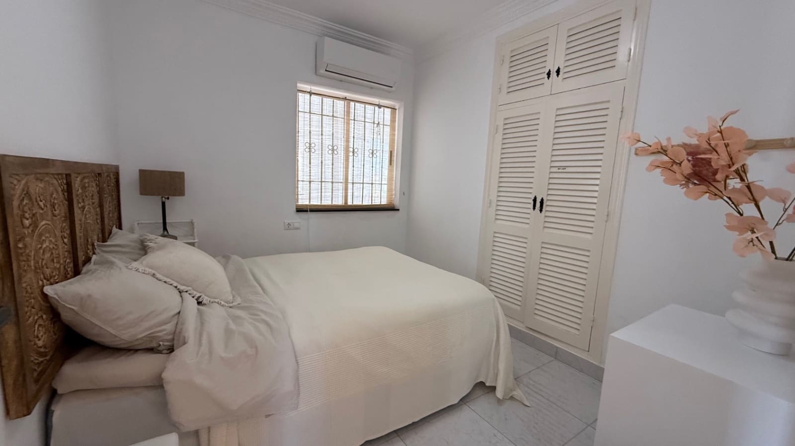 3 bedroom Villa for sale in Torrevieja - € 645,000 (Ref: 9983564)