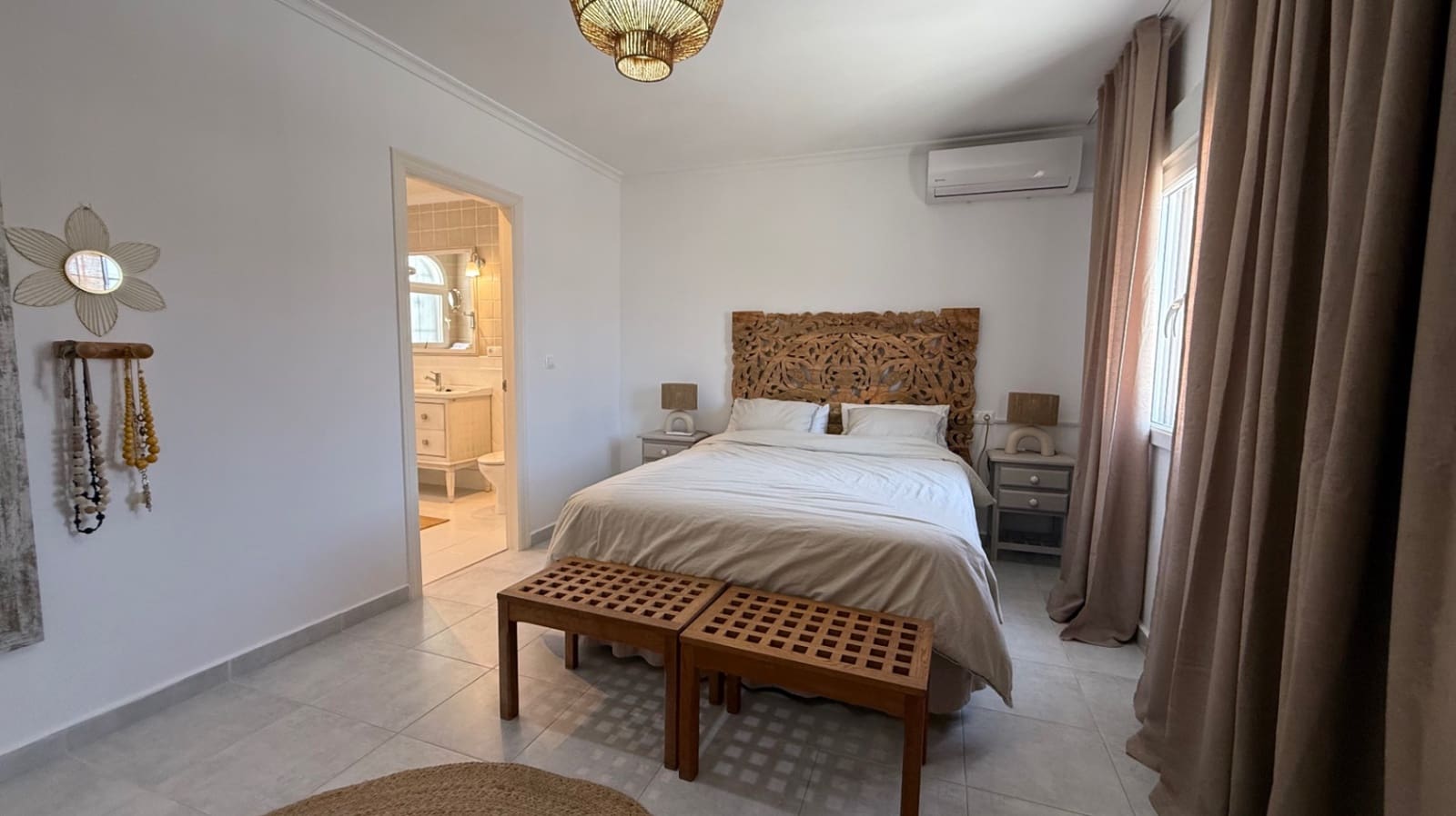 3 bedroom Villa for sale in Torrevieja - € 645,000 (Ref: 9983564)
