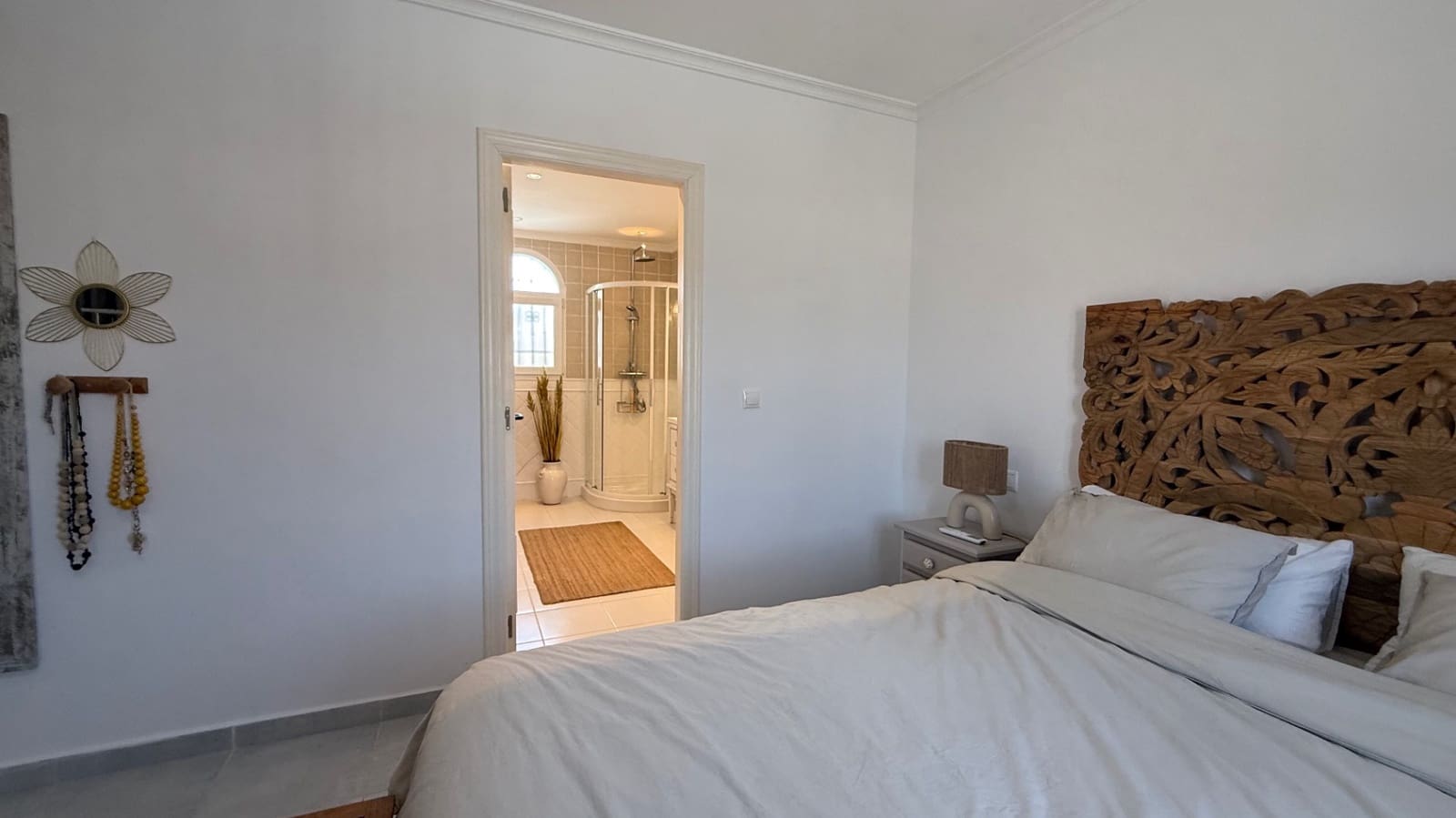3 bedroom Villa for sale in Torrevieja - € 645,000 (Ref: 9983564)
