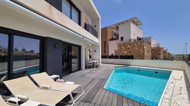 4 soveværelse Villa til salg i Aguas Nuevas, Torrevieja - € 785.000 (Ref: 9983566)