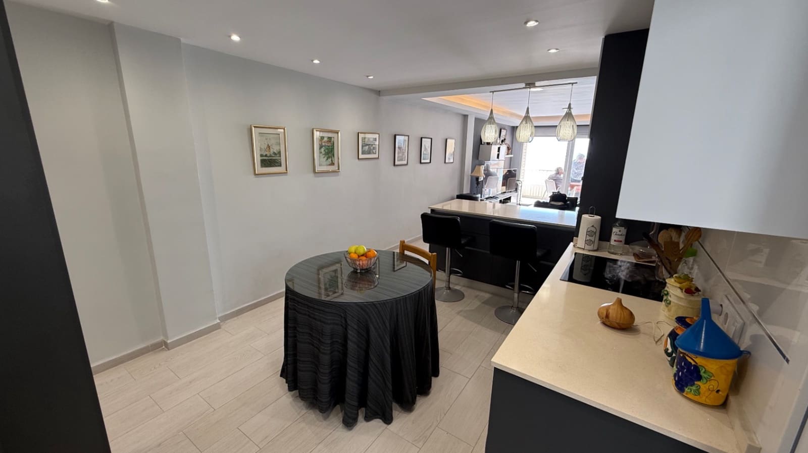 3 soveværelse Lejlighed til salg i Torrevieja - € 329.000 (Ref: 9983568)