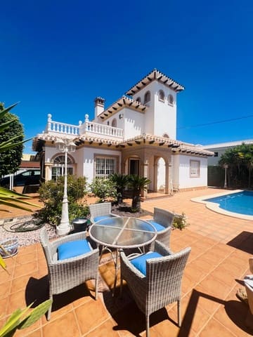 3 soveværelse Villa til salg i La Zenia, Orihuela - € 780.000 (Ref: 9983570)