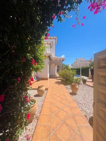 3 soveværelse Villa til salg i La Zenia, Orihuela - € 780.000 (Ref: 9983570)