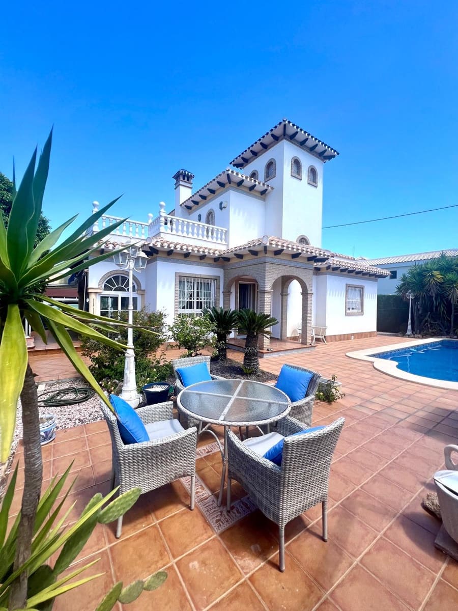 3 soveværelse Villa til salg i Orihuela Costa - € 780.000 (Ref: 9983570)