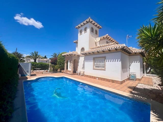 3 soveværelse Villa til salg i La Zenia, Orihuela - € 780.000 (Ref: 9983570)