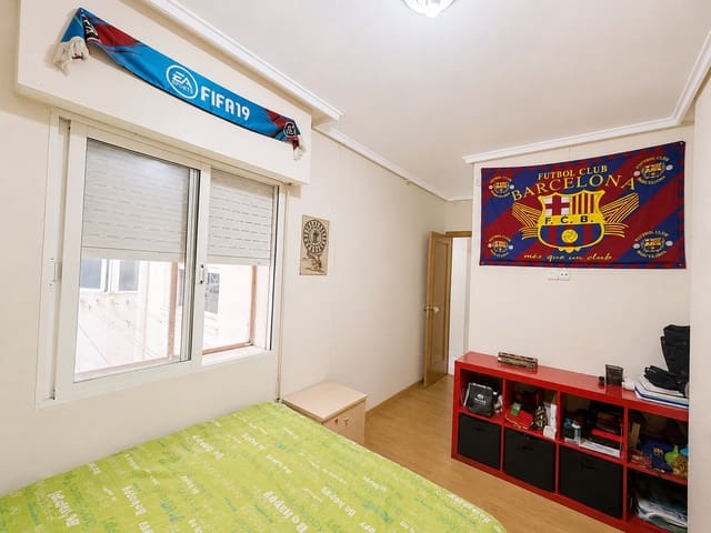 3 soveværelse Lejlighed til salg i Centro - Muelle Pesquero, Torrevieja - € 149.900 (Ref: 9983571)