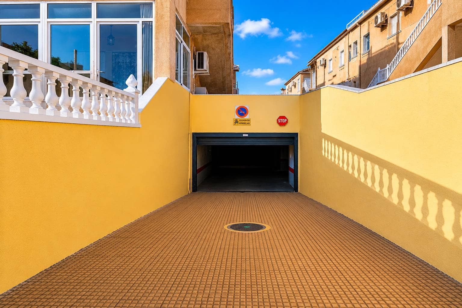 2 bedroom Bungalow for sale in Torrevieja - € 179,500 (Ref: 9983580)