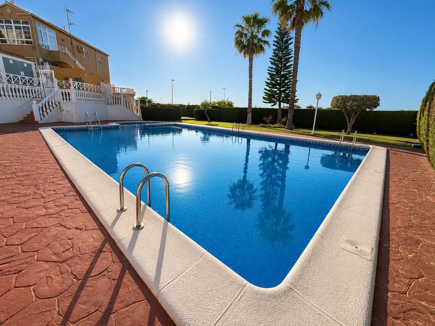 2 bedroom Bungalow for sale in Torrevieja - € 179,500 (Ref: 9983580)