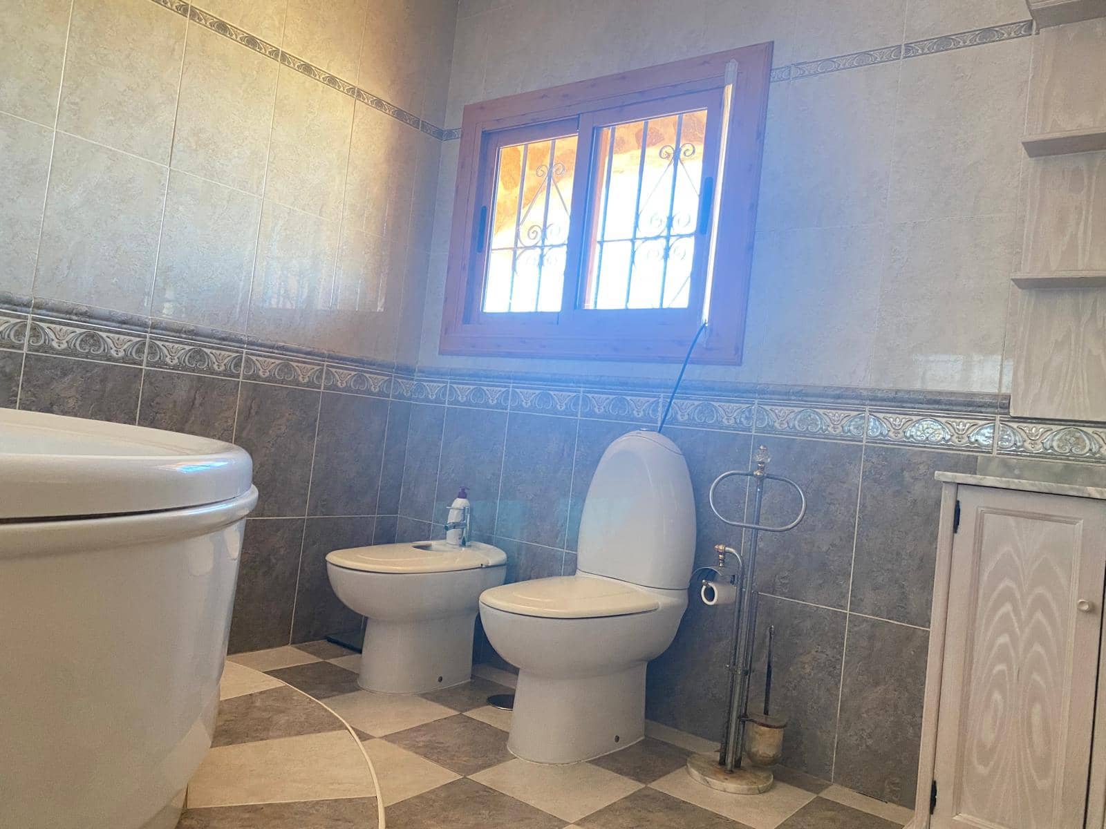 7 camera da letto Villa in vendita in Torrevieja - 545.000 € (Rif: 9983585)