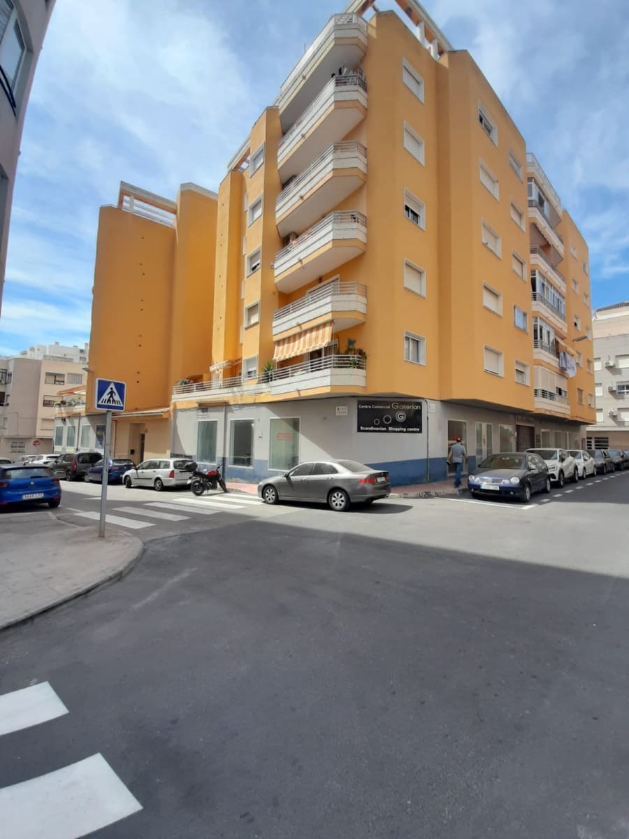 3 sypialnia Apartament na sprzedaż w Torrevieja - 155 000 € (Ref: 9983586)