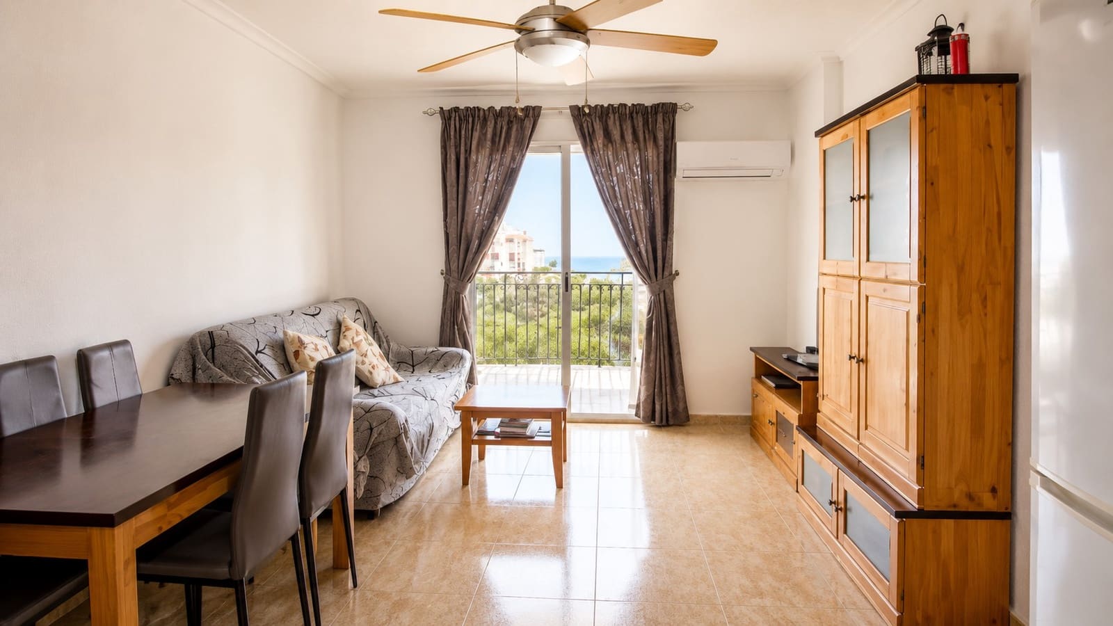 3 soveværelse Lejlighed til salg i Torrevieja - € 155.000 (Ref: 9983588)