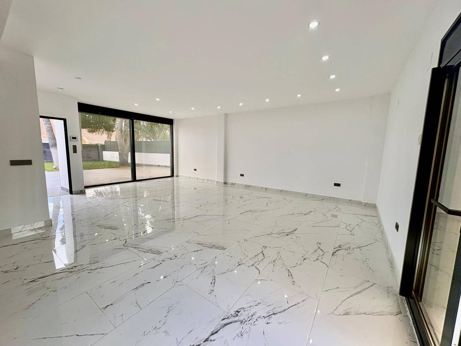 4 soveværelse Villa til salg i Orihuela Costa - € 985.000 (Ref: 9983596)