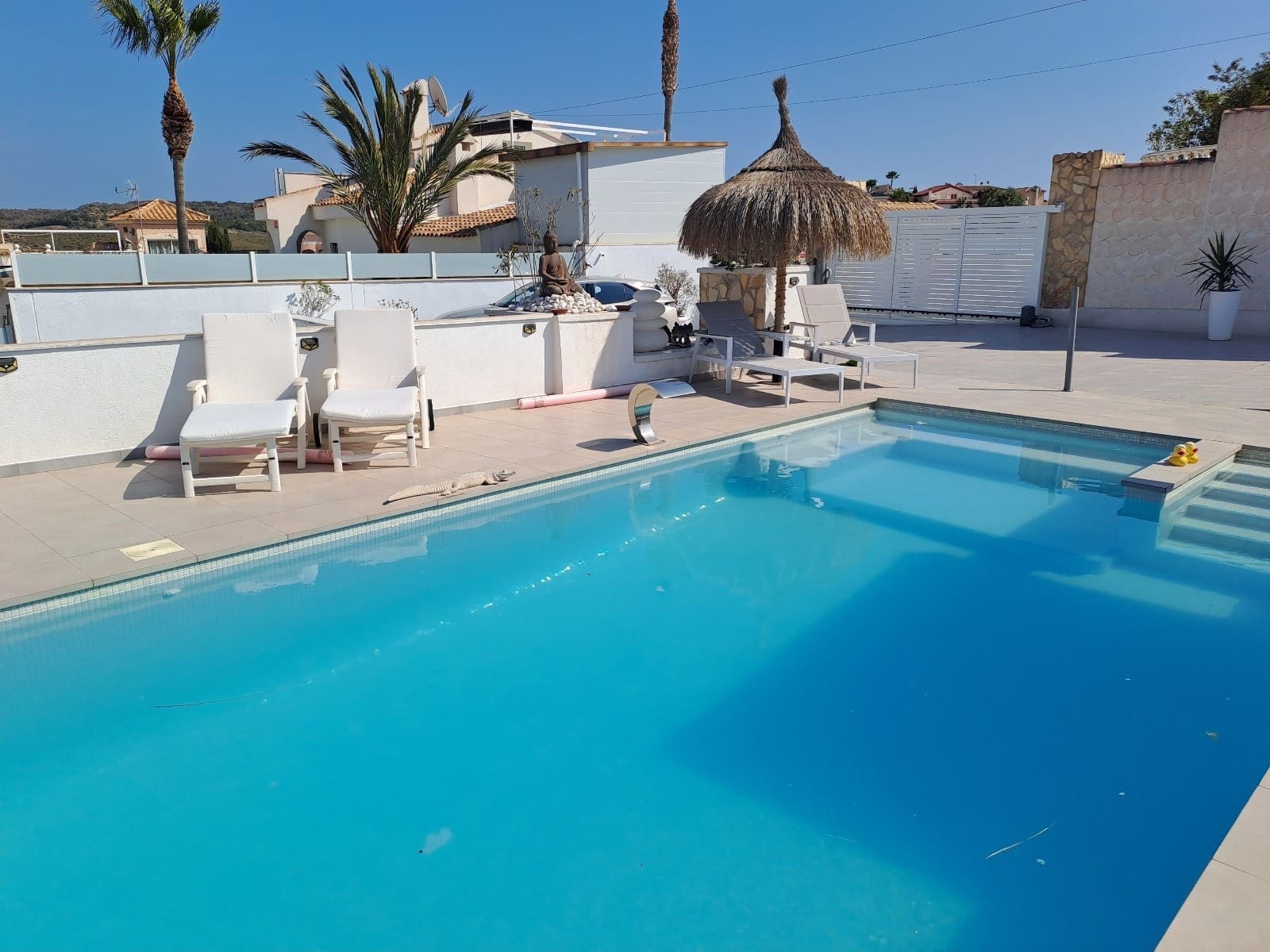 6 bedroom Villa for sale in Ciudad Quesada - € 685,000 (Ref: 9983604)