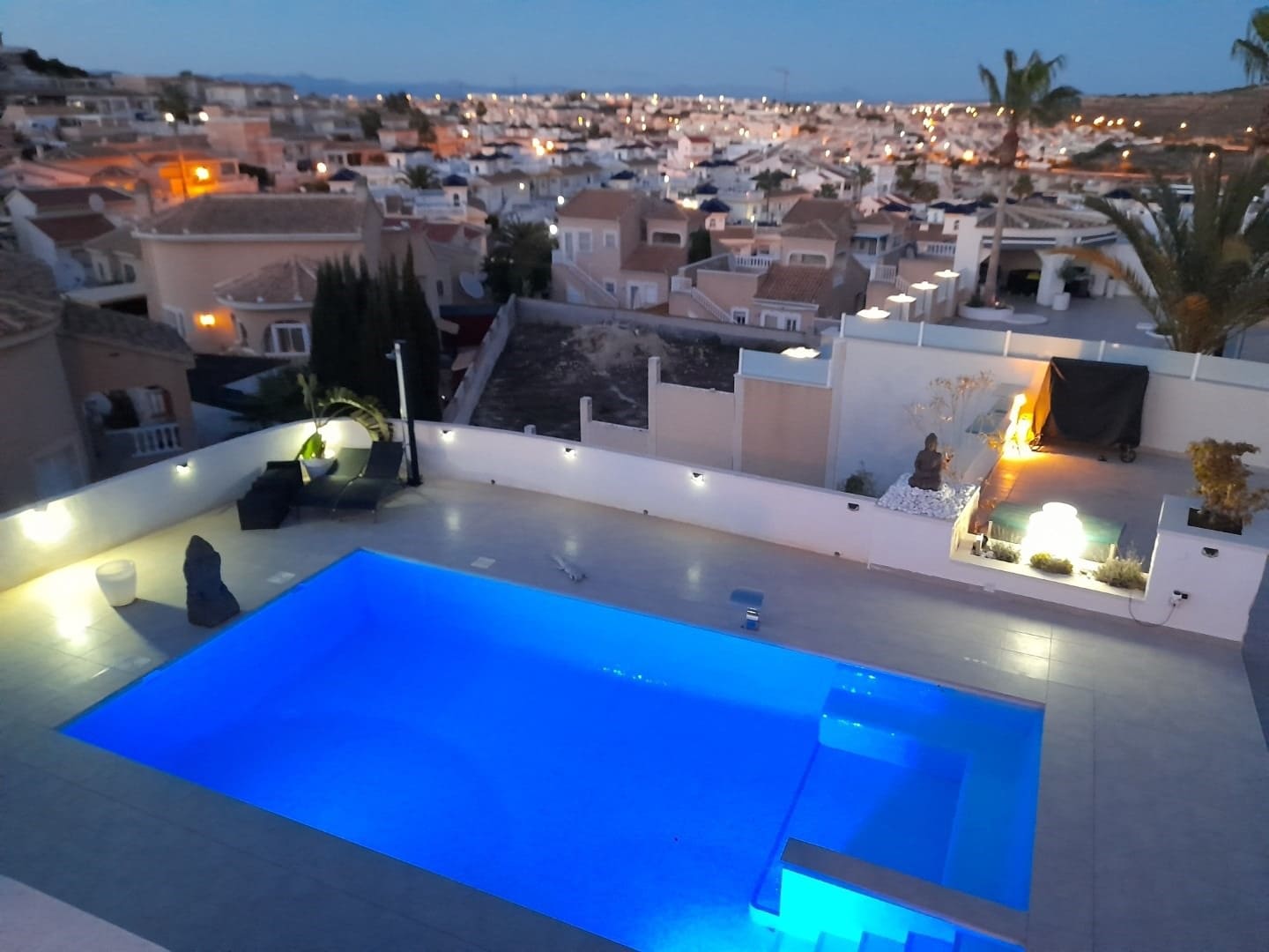 6 bedroom Villa for sale in Ciudad Quesada - € 685,000 (Ref: 9983604)